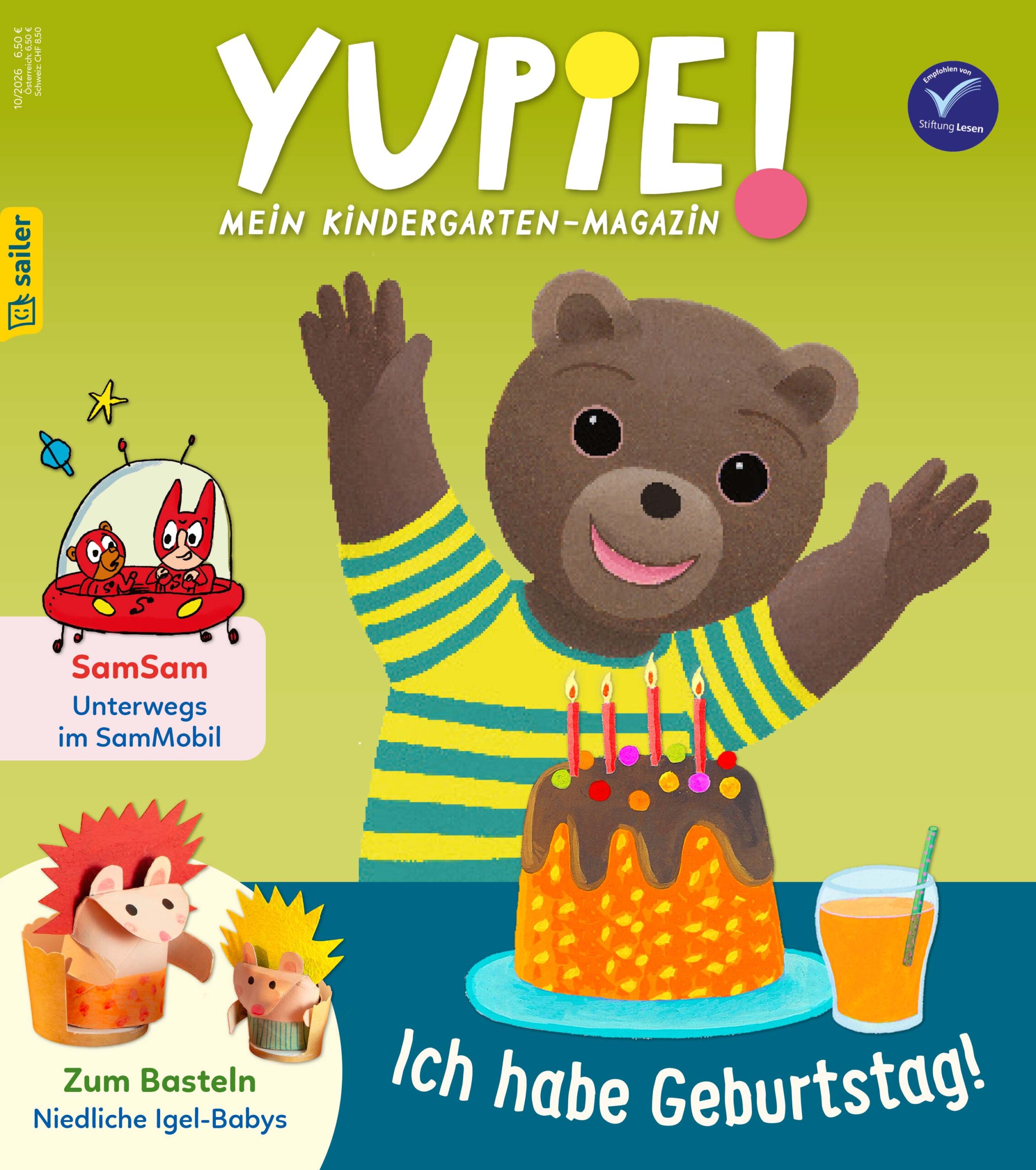 Titelbild des Magazins 'YUPIE! Mein Kindergarten-Magazin'. Zwei Roboter, einer groß und blau, der andere klein und orange, begrüßen sich freundlich. Oben links ist ein Hinweis 'Zum Vorlesen: Sommerschätze' mit einer Illustration von zwei lachenden Kindern. Unten links steht 'Zum Backen: Süße Buchstaben'. Darunter sind aus Teig geformte Buchstaben A, V und J abgebildet. Der Text unten auf dem Cover lautet: 'Ziggys erster Tag im Kindergarten'. Das Magazin ist von Sailer, ausgezeichnet von der Stiftung Lesen.