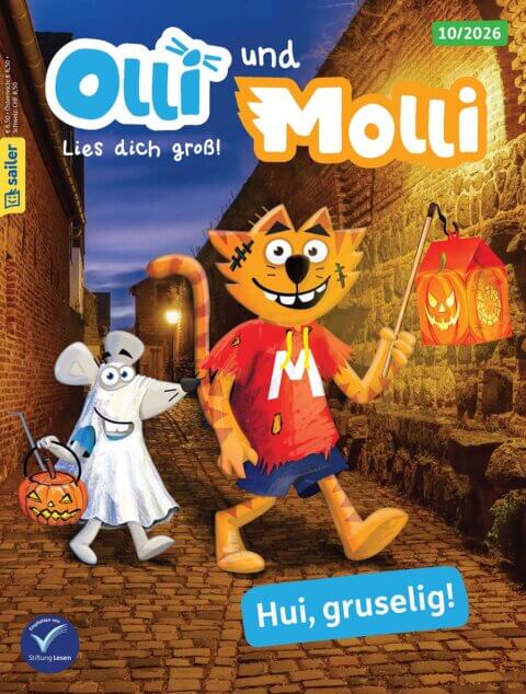 Titelbild der Zeitschrift Olli und Molli, Ausgabe 10/2026, herausgegeben von Sailer Verlag. Zwei Comic-Figuren in einem schmalen, gepflasterten Gang: ein orange getigerter Kater mit zerrissenem rotem T-Shirt und eine Maus im Geisterkostüm. Beide tragen Laternen mit Kürbisdesigns. Im Hintergrund ist eine historische Backsteinmauer zu sehen. Oben links das Logo von Sailer Verlag und darunter der Schriftzug 'Lies dich groß!'. Unten rechts steht 'Hui, gruselig!' in einer blauen Sprechblase.